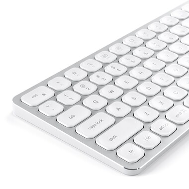Satechi Aluminum Wired Keyboard silver