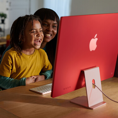 iMac 24&quot; mit 4.5K Retina Display, M3 Chip 8-Core CPU und 10-Core GPU, 8GB, 256GB SSD, silber